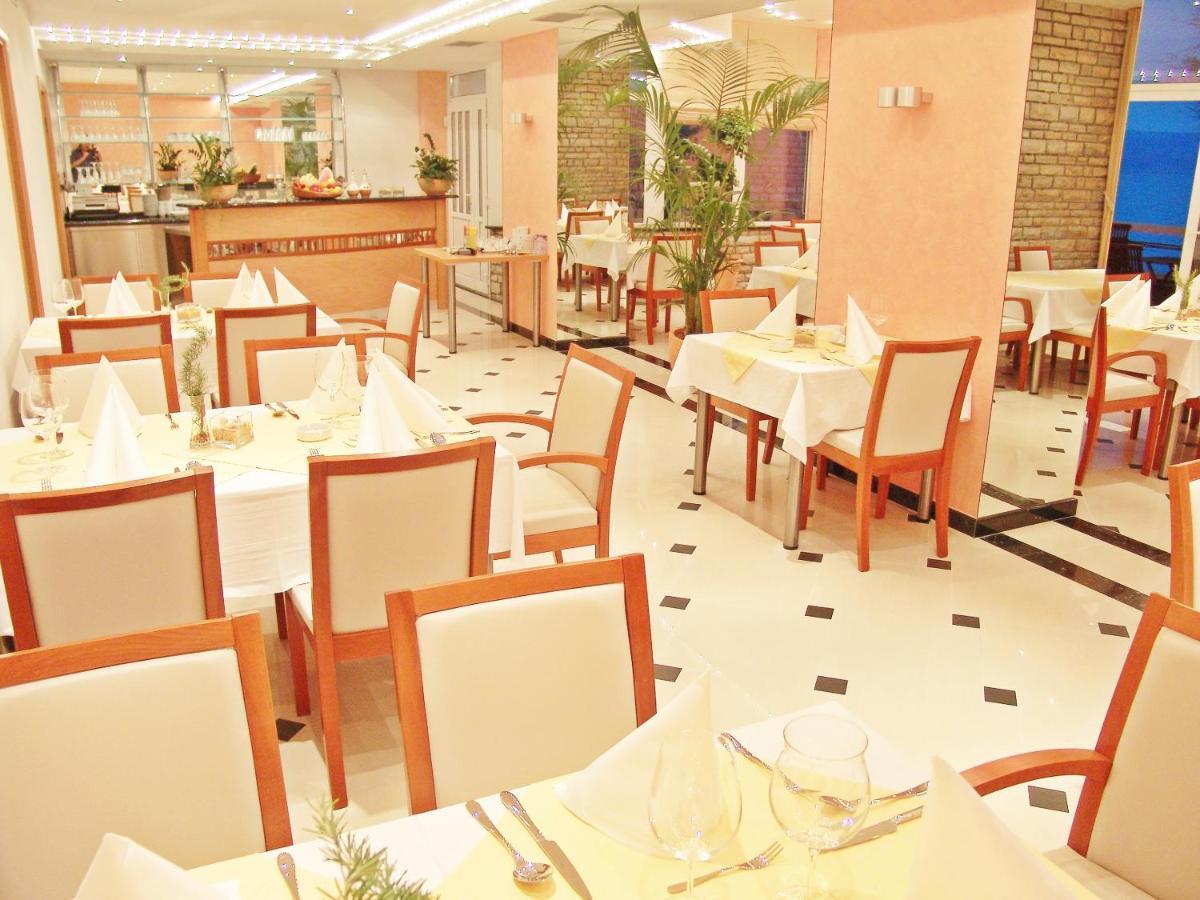 Hotel Sunce Подстрана Екстериор снимка