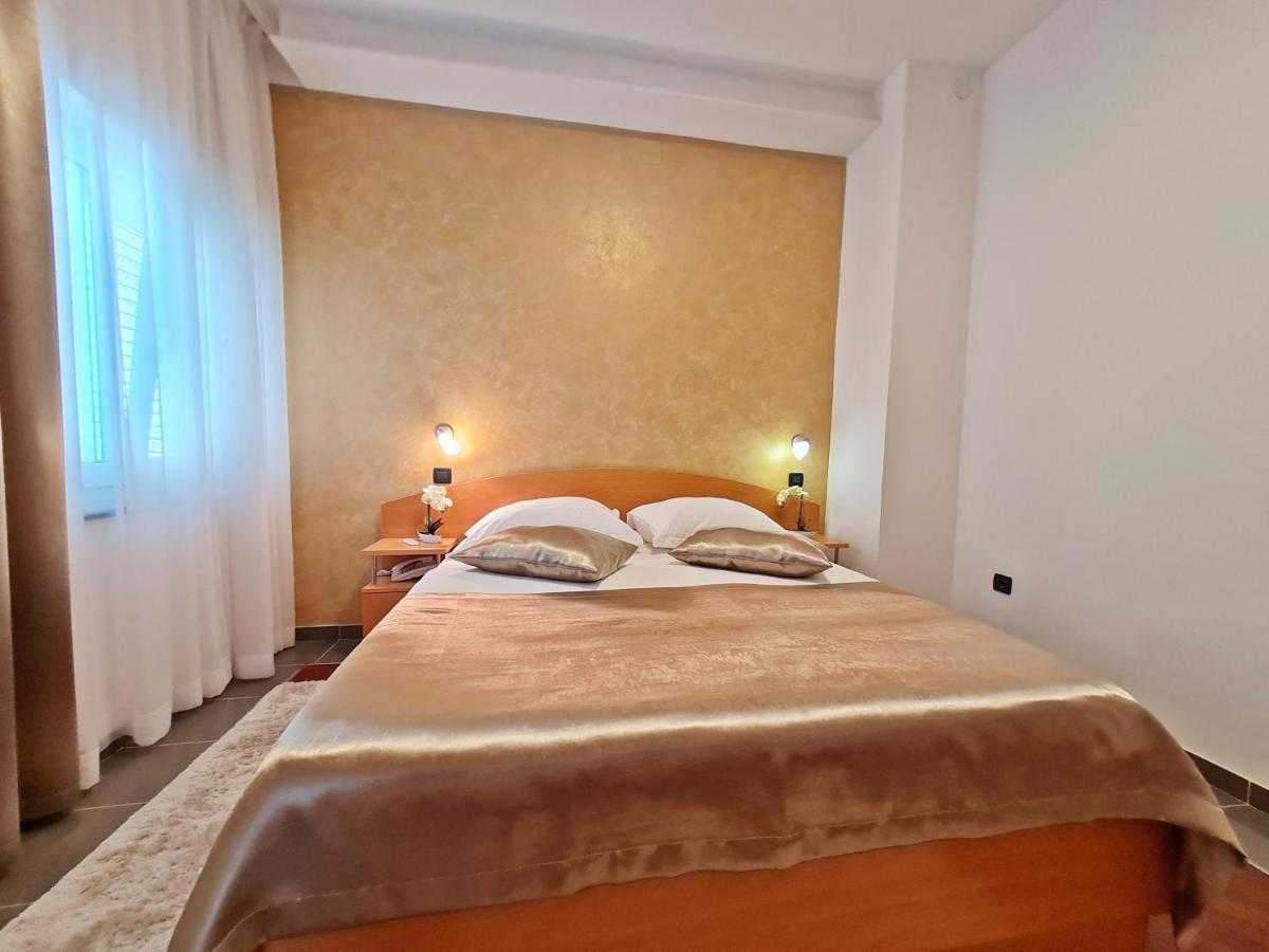 Hotel Sunce Подстрана Екстериор снимка
