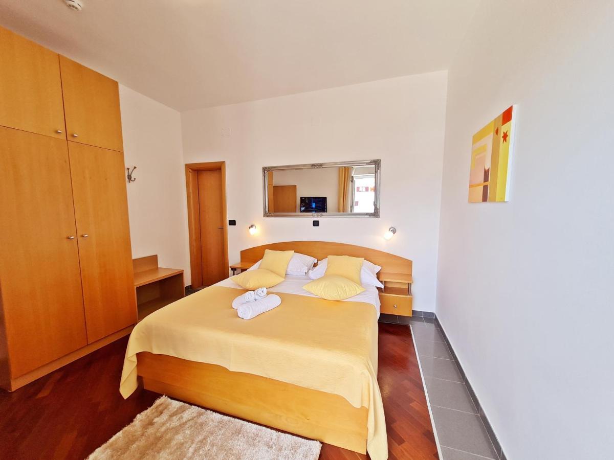 Hotel Sunce Подстрана Екстериор снимка