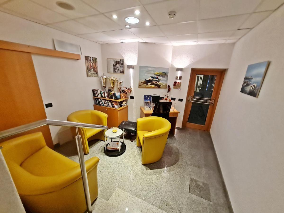 Hotel Sunce Подстрана Екстериор снимка