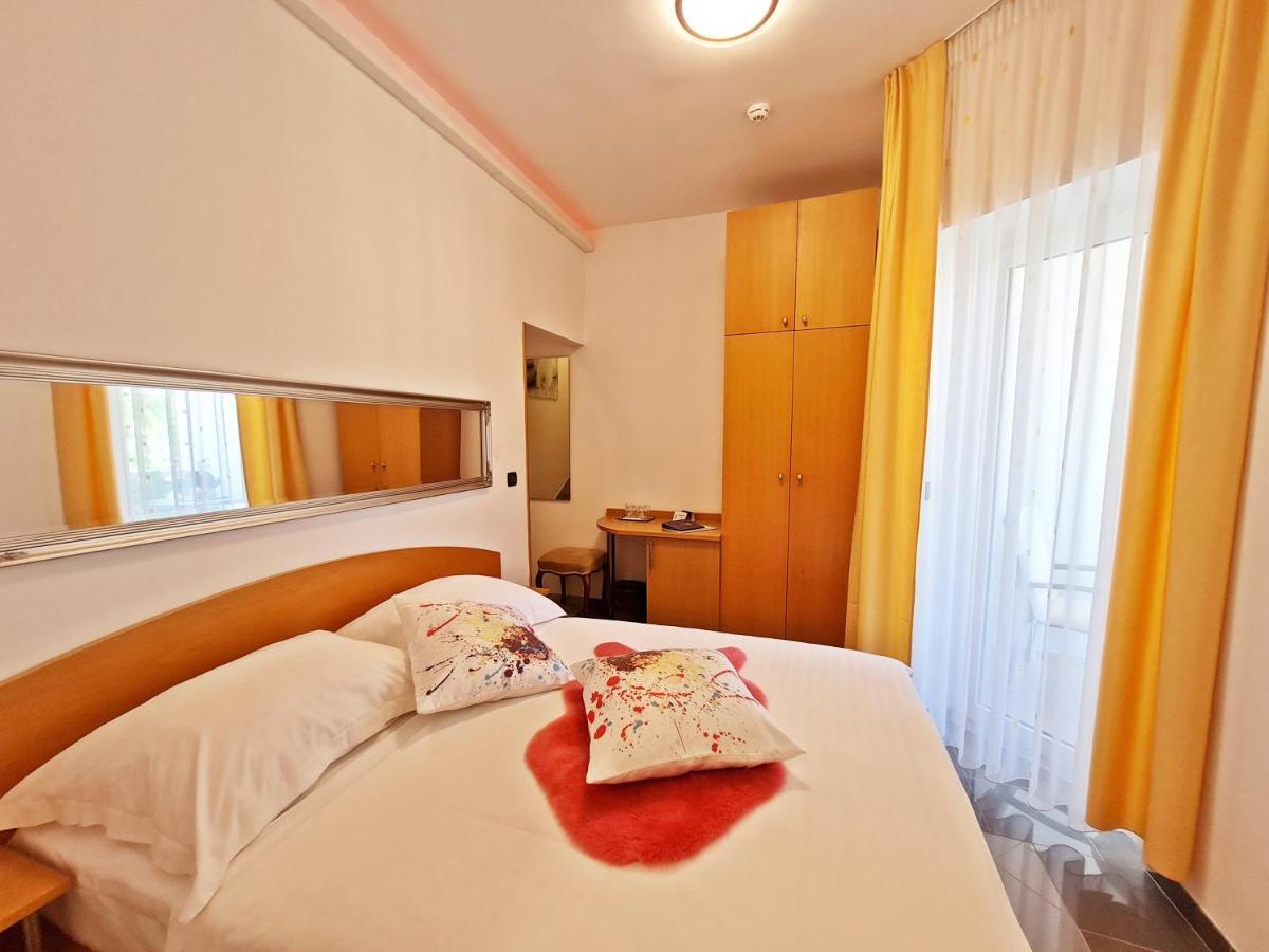 Hotel Sunce Подстрана Екстериор снимка