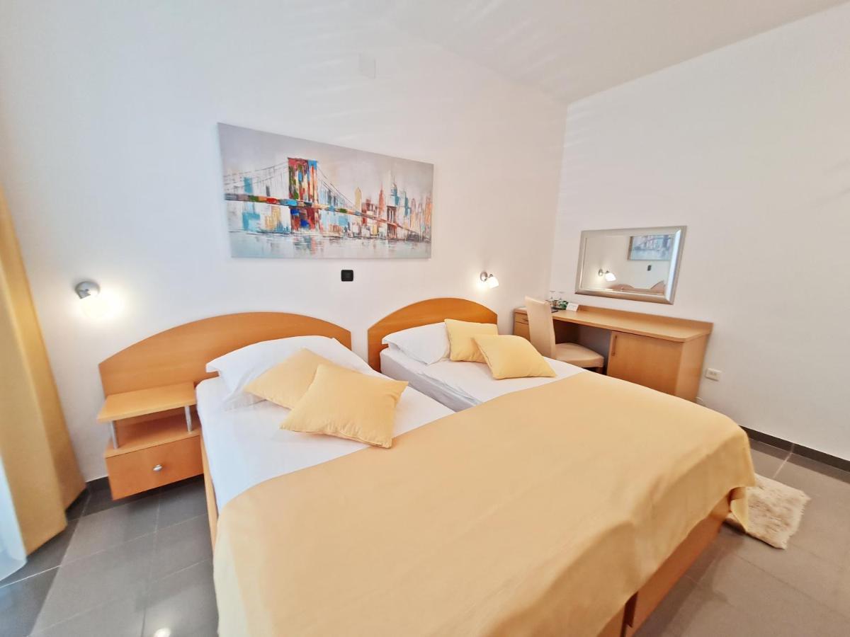 Hotel Sunce Подстрана Екстериор снимка