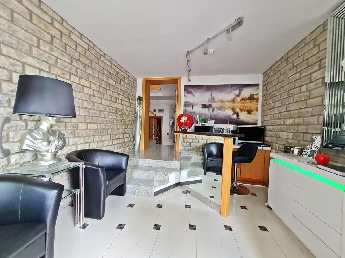 Hotel Sunce Подстрана Екстериор снимка