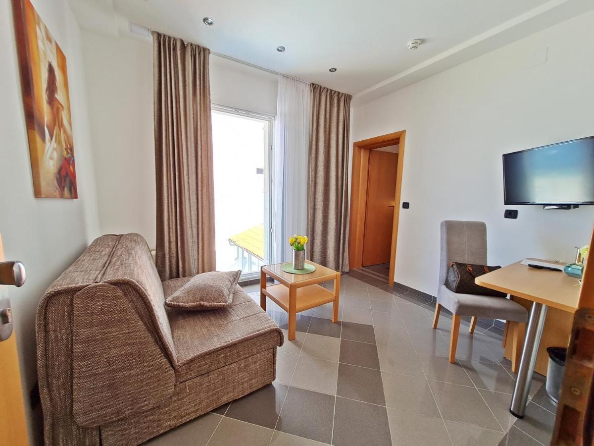 Hotel Sunce Подстрана Екстериор снимка