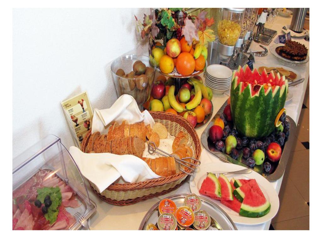 Hotel Sunce Подстрана Екстериор снимка